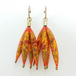 Boucle d'oreille gambas orange Emmanuel Kasongo