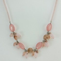 Collier perle rose